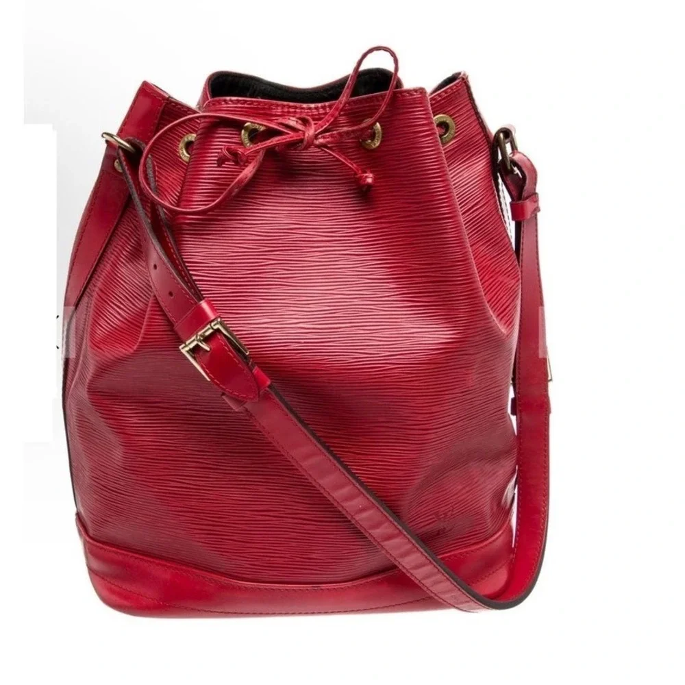 Louis Vuitton Epi Noé Bucket Bag‎ Castilian Red